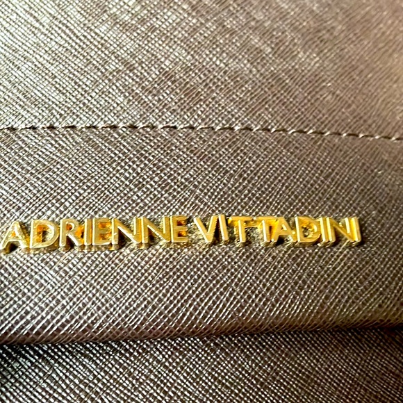 EUC Adrienne Vittadini Bag - Picture 10 of 11